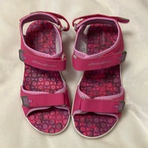 EUC Eddie Bauer Sandals W/ 3 Velcro straps Hot Pink Girls 4